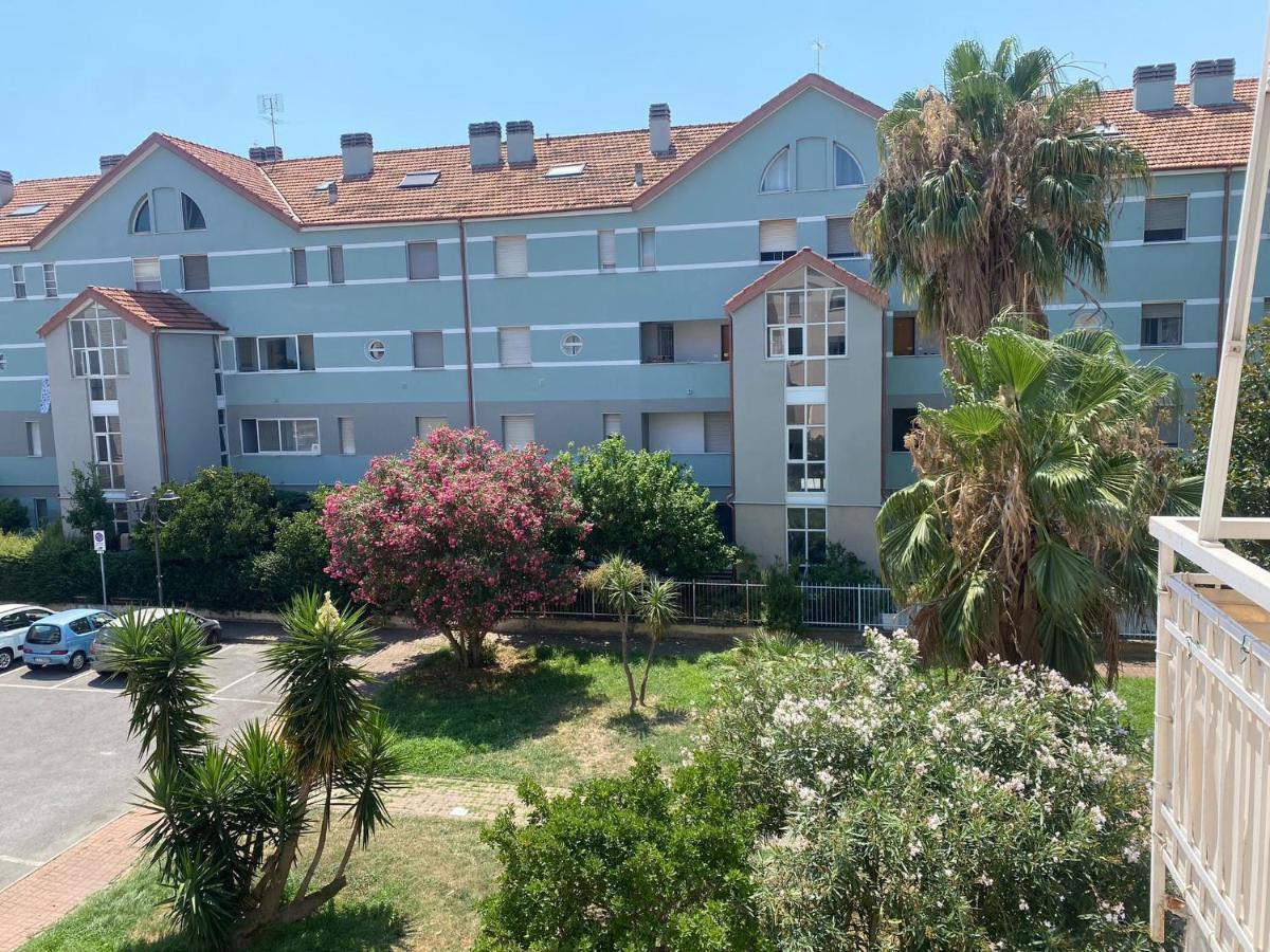 Ferienwohnung Delizioso Trilocale A Due Passi Dal Mare Di Albenga Exterior foto